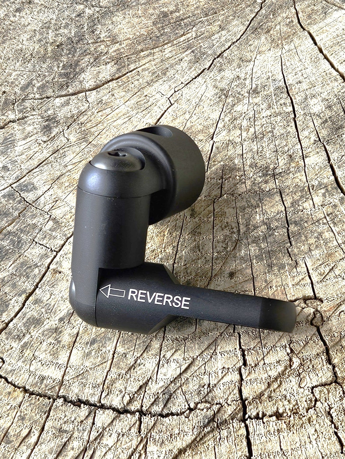 Back Stabilizer Mount including Titanium Screws - Compatible with all Bows and Stabilizers